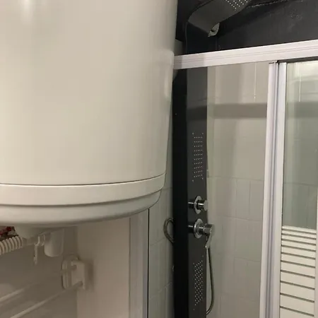 Apartamento De Refait A Neuf Proche De Toutes Commodites